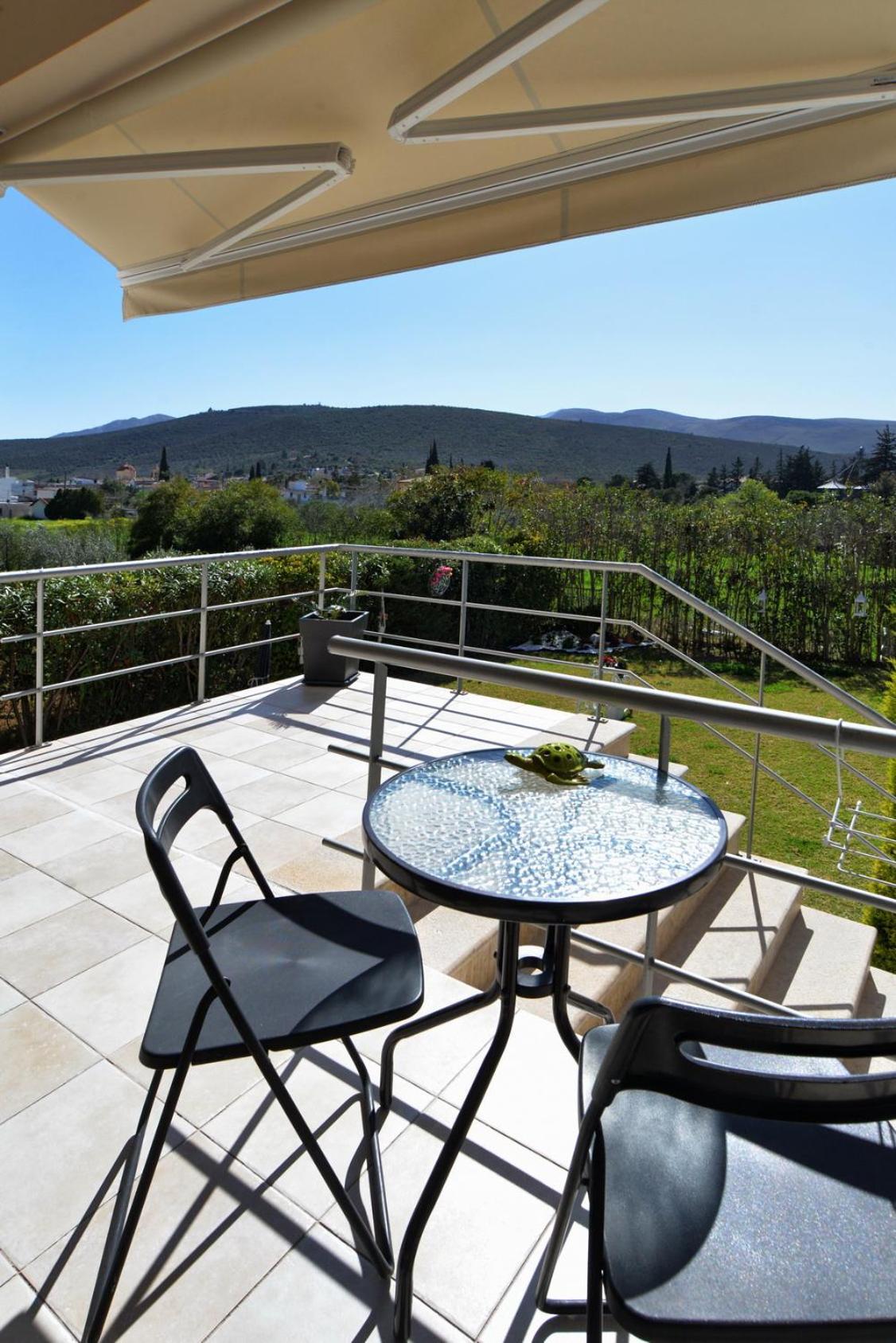 Villa Constangie Marathon  Exterior photo